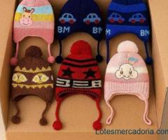 Gorros Infantis com Orelhas e Pompom – Diversão e Conforto para os Pequenos! - lote 100 pcs